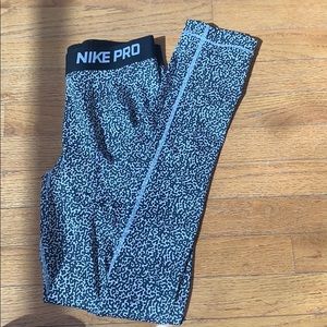 Nike leggings